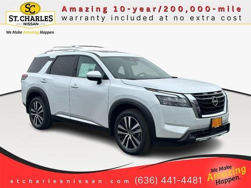 2025 Nissan Pathfinder Platinum 4WD