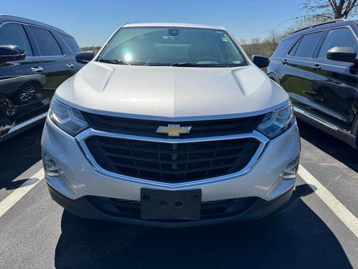 Silver Ice Metallic 2020 Chevrolet Equinox LS