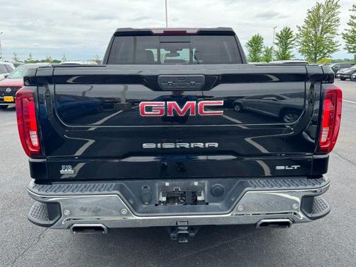 Onyx Black 2021 GMC Sierra 1500 SLT