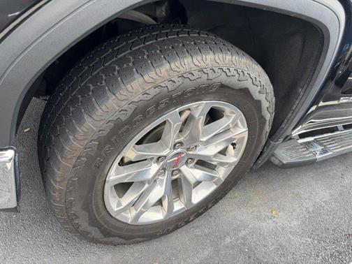 Onyx Black 2021 GMC Sierra 1500 SLT