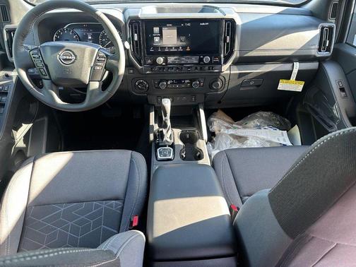 Super Black 2026 Nissan Frontier SV
