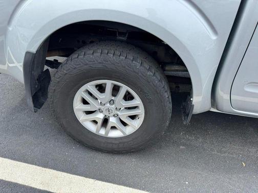 Brilliant Silver 2017 Nissan Frontier SV
