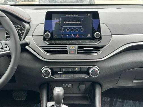 2025 Nissan Altima SR FWD