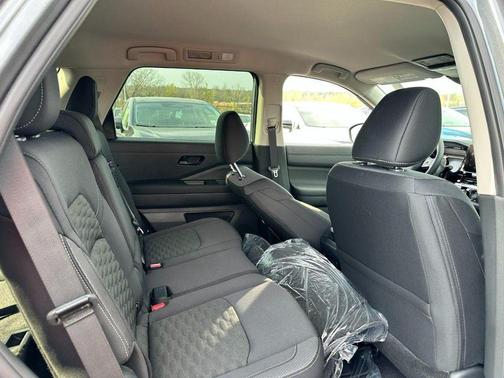 Gun Metallic 2026 Nissan Pathfinder SV