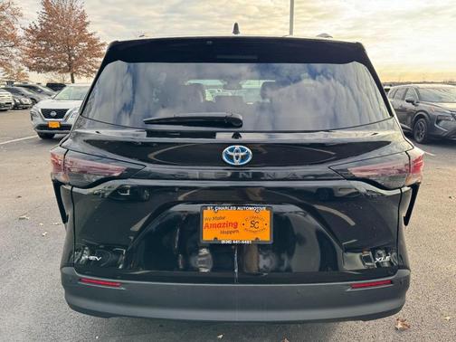 2025 Toyota Sienna XLE