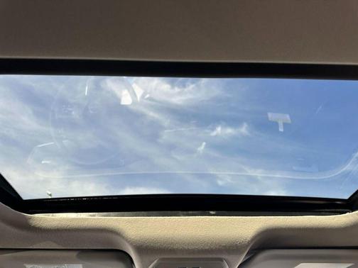 Gun Metallic 2026 Nissan Kicks SV