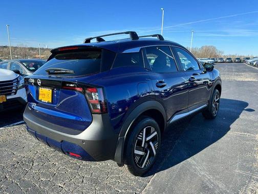 Deep Blue Pearl 2026 Nissan Kicks SV