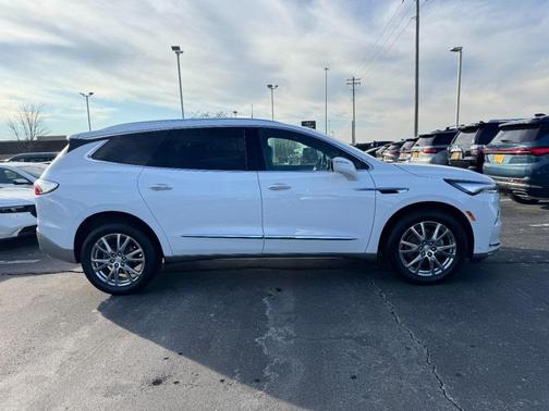 2022 Buick Enclave AWD Premium