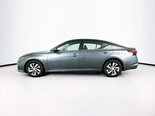 2022 Nissan Altima 2.5 S
