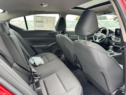 Scarlet Ember Tintcoat 2026 Nissan Altima 2.5 SV