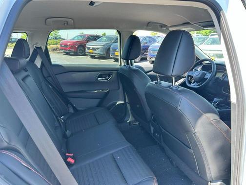 Everest White Pearl Tricoat 2026 Nissan Rogue Rock Creek