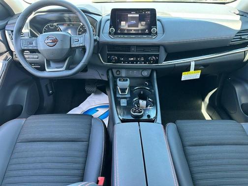 Everest White Pearl Tricoat 2026 Nissan Rogue Rock Creek
