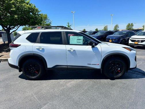 Everest White Pearl Tricoat 2026 Nissan Rogue Rock Creek