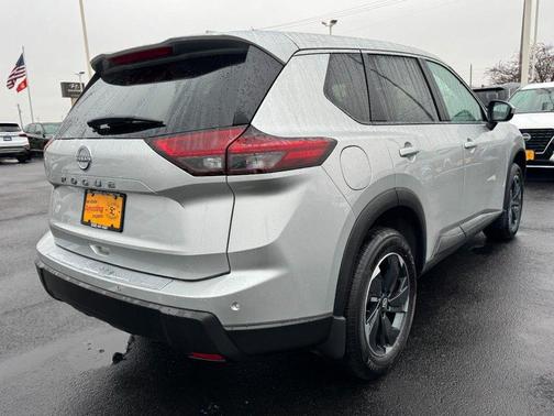 Brilliant Silver Metallic 2025 Nissan Rogue SV