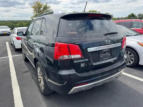2011 Kia Sorento SX
