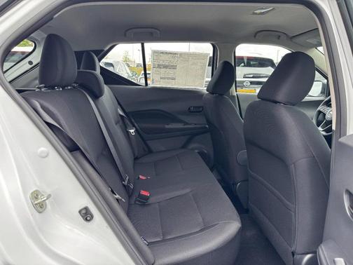 2025 Nissan Kicks S