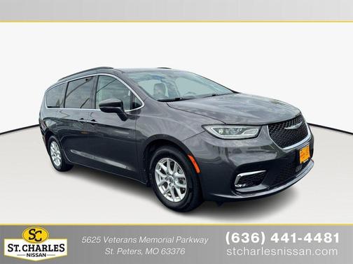 Granite Crystal Metallic Clearcoat 2022 Chrysler Pacifica Touring L