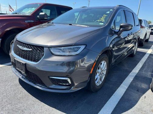Granite Crystal Metallic Clearcoat 2022 Chrysler Pacifica Touring L