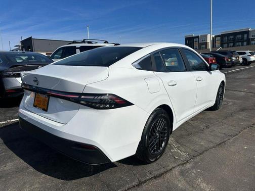 Fresh Powder 2026 Nissan Sentra SV