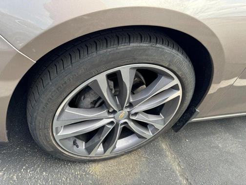 2022 Chevrolet Malibu FWD Premier