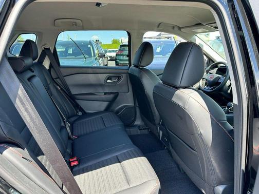 Super Black 2026 Nissan Rogue Rock Creek