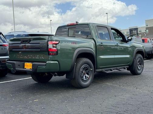 2025 Nissan Frontier PRO-4X