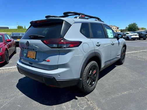 Boulder Gray Pearl 2026 Nissan Rogue Rock Creek