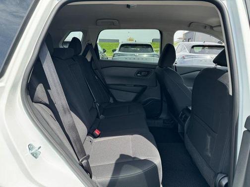2025 Nissan Rogue S