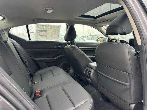 2025 Nissan Altima 2.5 SL