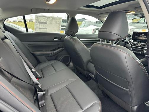 2025 Nissan Altima SR FWD