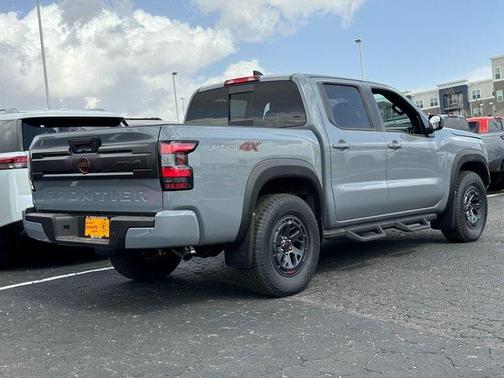 2025 Nissan Frontier PRO-4X