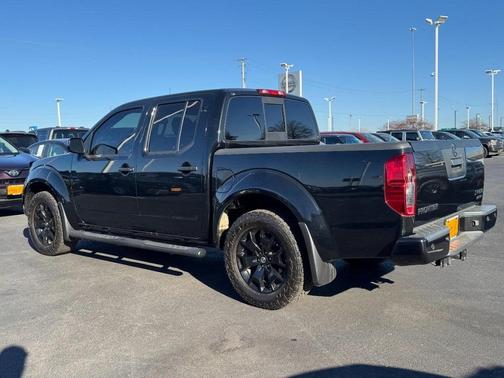 2021 Nissan Frontier SV