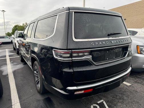 Diamond Black Crystal Pearlcoat 2024 Jeep Grand Wagoneer L 4x4
