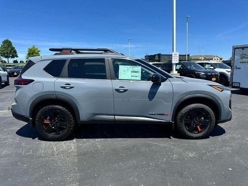 Boulder Gray Pearl 2026 Nissan Rogue Rock Creek