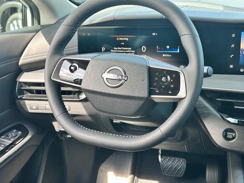 Everest White Pearl Tricoat 2026 Nissan Murano SV