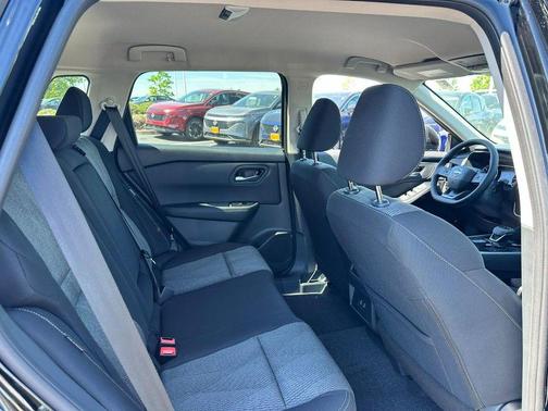 Super Black 2026 Nissan Rogue SV