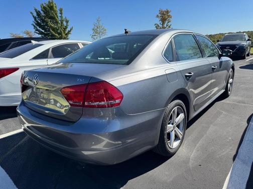 2015 Volkswagen Passat 1.8T Limited Edition