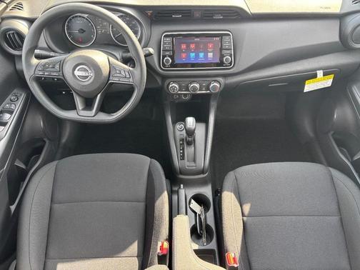 2025 Nissan Kicks S