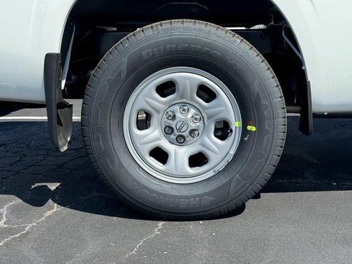 2025 Nissan Frontier S