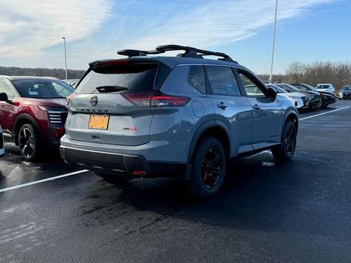 2025 Nissan Rogue Rock Creek