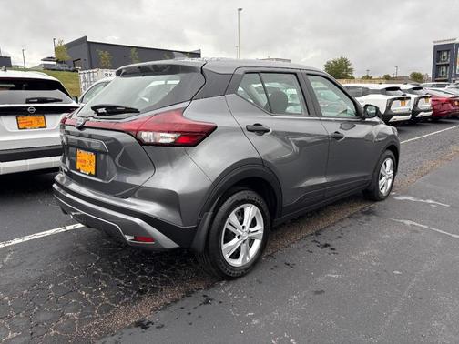 2025 Nissan Kicks S