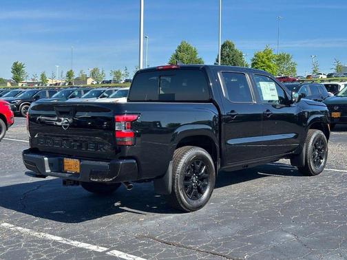 Super Black 2026 Nissan Frontier SV
