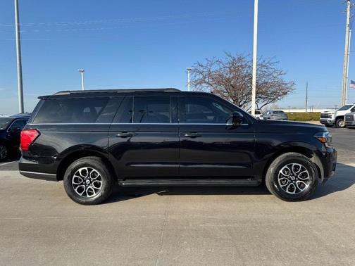 2024 Ford Expedition Max XLT