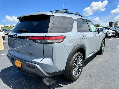 Boulder Gray Pearl 2026 Nissan Pathfinder Platinum