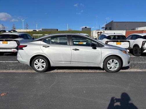 2025 Nissan Versa 1.6 S