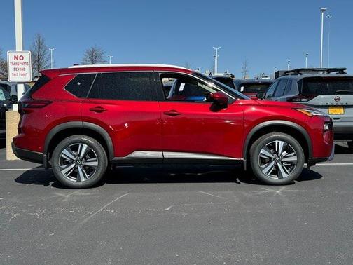 2025 Nissan Rogue SL