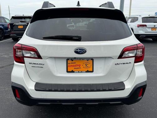 Crystal White Pearl 2018 Subaru Outback 2.5i Limited