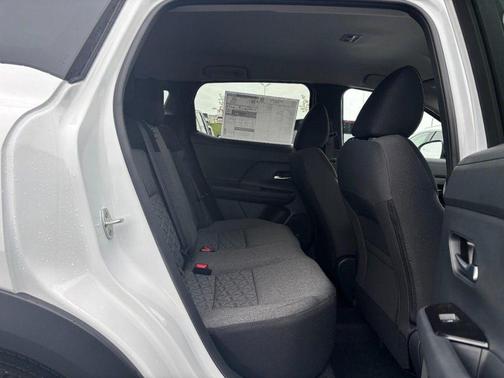 Fresh Powder 2026 Nissan Kicks SV