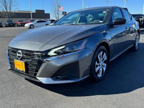 2025 Nissan Altima S FWD