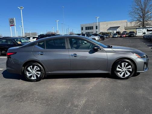 2025 Nissan Altima S FWD